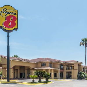 Super 8 By Wyndham Weslaco